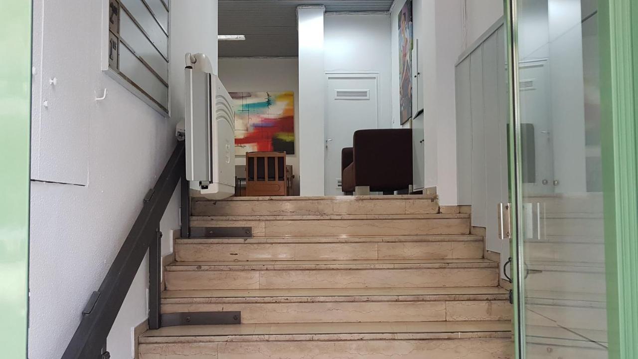 Palette Apartment Carmine - Athens Center, 6 Bd, 3 Bath Buitenkant foto