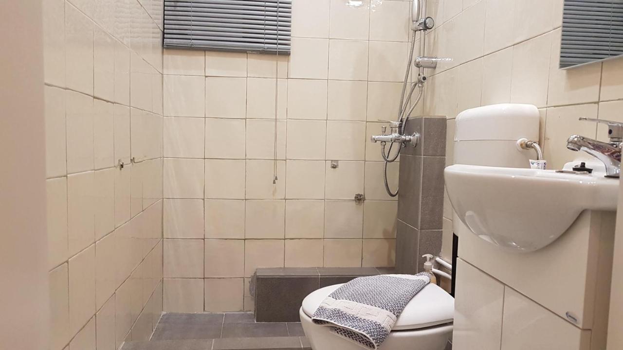Palette Apartment Carmine - Athens Center, 6 Bd, 3 Bath Buitenkant foto