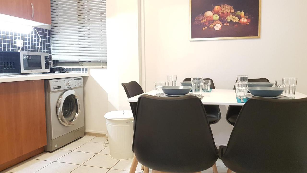 Palette Apartment Carmine - Athens Center, 6 Bd, 3 Bath Buitenkant foto