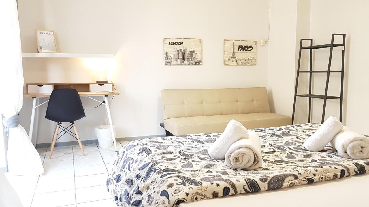 Palette Apartment Carmine - Athens Center, 6 Bd, 3 Bath Buitenkant foto