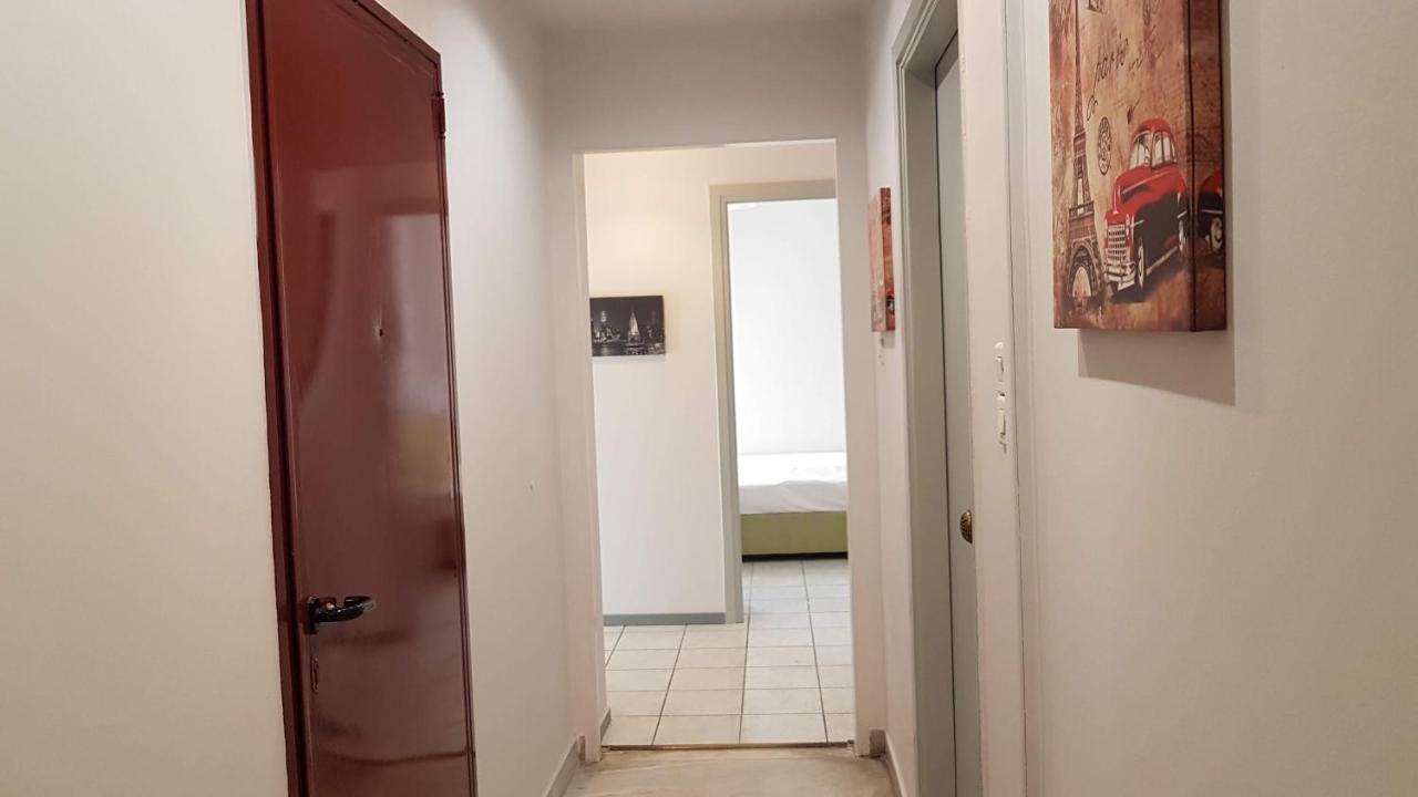 Palette Apartment Carmine - Athens Center, 6 Bd, 3 Bath Buitenkant foto